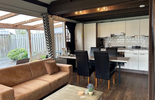 Stavenisse House | Holiday house Stavenisse for 1 - 4 persons with 2 bedrooms - Holiday house