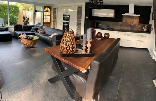 Stavenisse House | Holiday house Stavenisse for 1 - 6 persons with 3 bedrooms - Holiday house