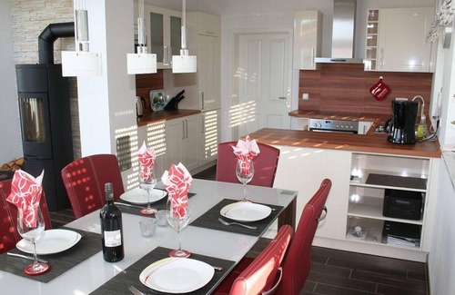 Trent House | Holiday house Trent for 1 - 6 persons with 3 bedrooms - Holiday house