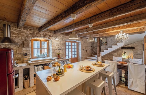 Kranjcici House | Holiday house Una * 1000 m2 secluded garden, BBQ, free WiFi