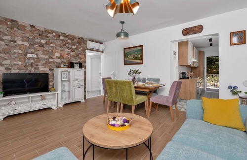 Rascane Other | Holiday house Zupa for 1 - 8 persons with 3 bedrooms - Farmhouse