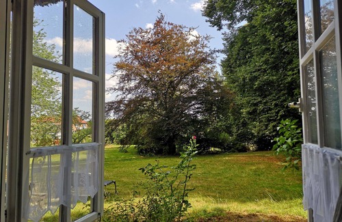 Norderbrarup Apartment | Holiday in historic thatched-roof estate from 1750