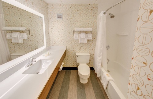 Auburn Hotel | Holiday Inn Auburn-Finger Lakes Region by IHG