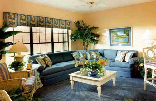 Orange Lake Resort | Holiday Inn Club Vacations at Orange Lake waterpark Resort. Next door to Disney