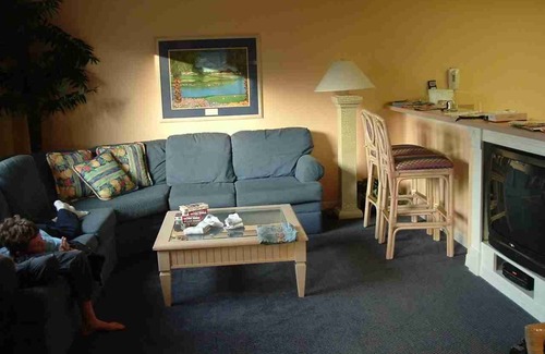 Orange Lake Resort | Holiday Inn Club Vacations at Orange Lake waterpark Resort. Next door to Disney