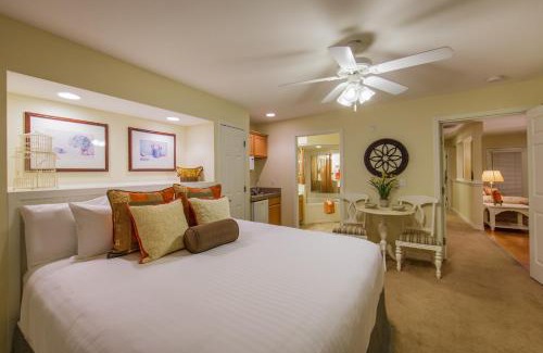 Branson Hotel | Holiday Inn Club Vacations Holiday Hills Resort at Branson