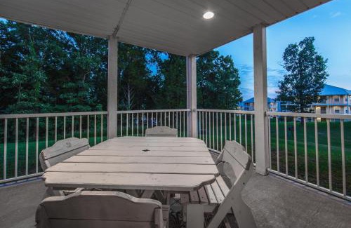 Branson Hotel | Holiday Inn Club Vacations Holiday Hills Resort at Branson