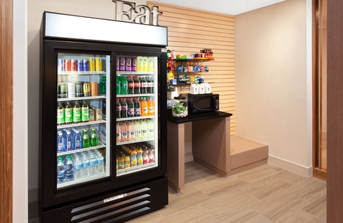 Sterling Heights Hotel | Holiday Inn Express and Suites Detroit/Sterling Heights by IHG