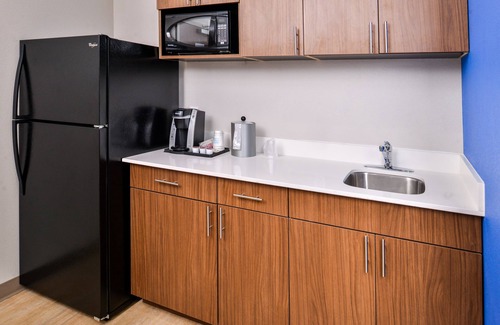 Siloam Springs Hotel | Holiday Inn Express & Suites Siloam Springs by IHG