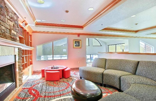 Meridian Hotel | Holiday Inn Express and Suites Meridian-Boise west by IHG