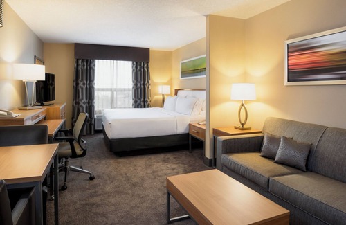 Sherwood Park Hotel | Holiday Inn Express & Suites Sherwood Park-Edmonton Area by IHG
