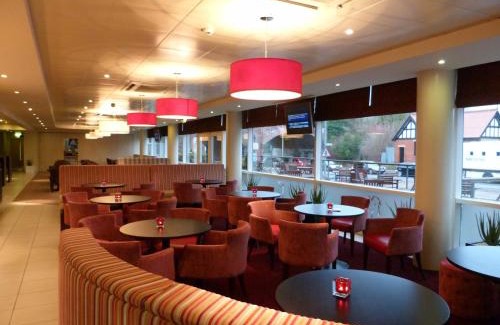 Chester Hotel | Holiday Inn Express, Chester Racecourse by IHG
