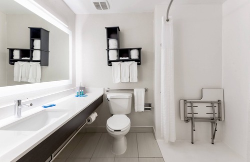 Brewery District Hotel | Holiday Inn Express Columbus Downtown by IHG