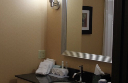 Cortland Hotel | Holiday Inn Express Cortland by IHG