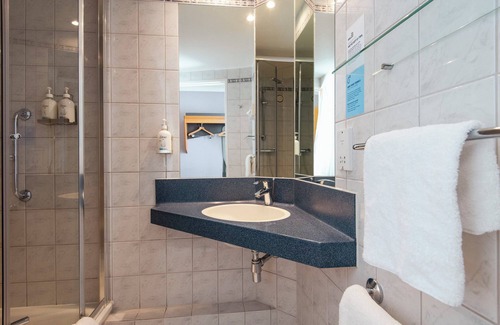 Pride Park Hotel | Holiday Inn Express Derby Pride Park by IHG