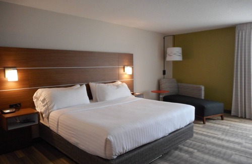 Parkdale Hotel | Holiday Inn Express Fairfield by IHG