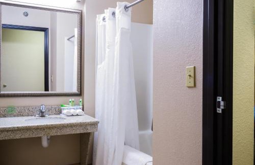 Acme Hotel | Holiday Inn Express Hotel & Suites Acme-Traverse City by IHG