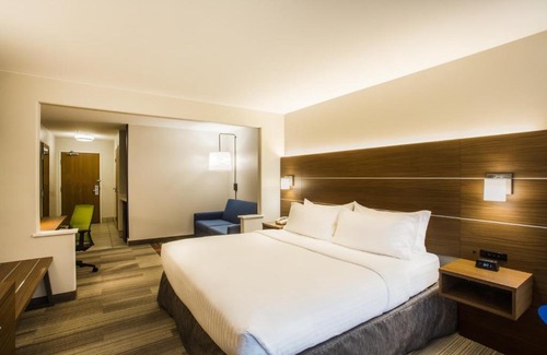 Cedar City Hotel | Holiday Inn Express Hotel & Suites Cedar City by IHG
