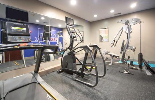 St. Charles Hotel | Holiday Inn Express Hotel & Suites St. Charles by IHG