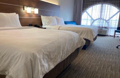 Abilene Hotel | Holiday Inn Express Hotel & Suites Abilene Mall South by IHG
