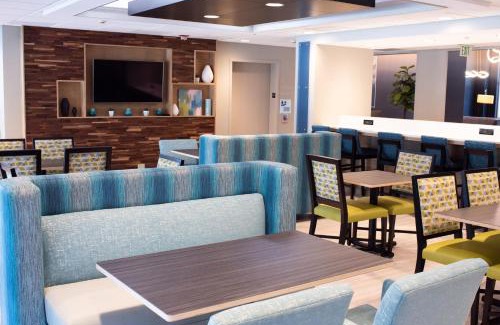 Conover Hotel | Holiday Inn Express Hotel & Suites Conover - Hickory Area by IHG