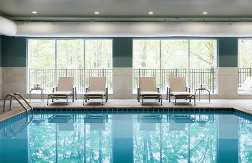 Bellevue Hotel | Holiday Inn Express Hotel & Suites Cincinnati Southeast Newport by IHG