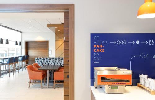 Bellevue Hotel | Holiday Inn Express Hotel & Suites Cincinnati Southeast Newport by IHG
