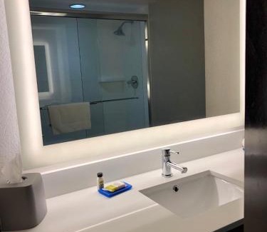 Clewiston Hotel | Holiday Inn Express Hotel & Suites Clewiston by IHG