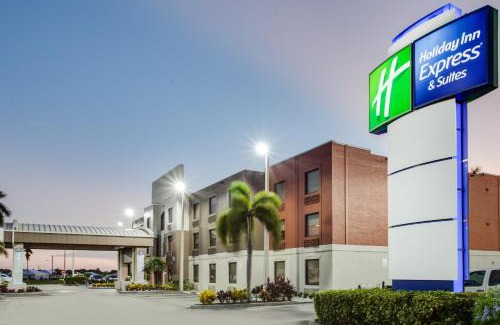 Clewiston Hotel | Holiday Inn Express Hotel & Suites Clewiston by IHG