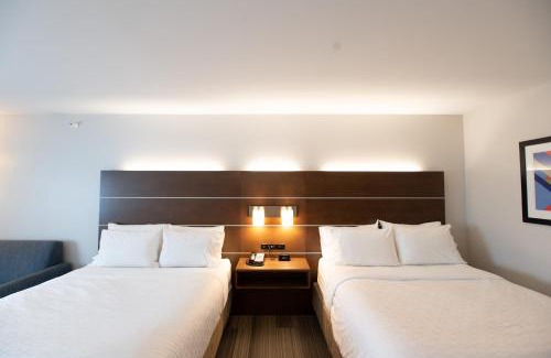 Houghton Hotel | Holiday Inn Express Houghton-Keweenaw by IHG