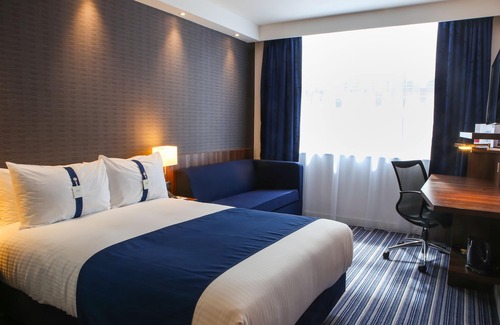Cathedrals Hotel | Holiday Inn Express London - Southwark by IHG