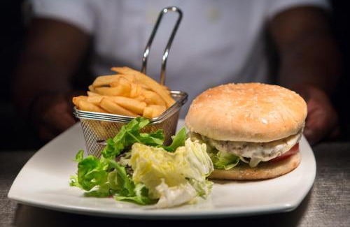 Watford Hotel | Holiday Inn Express London - Watford Junction by IHG