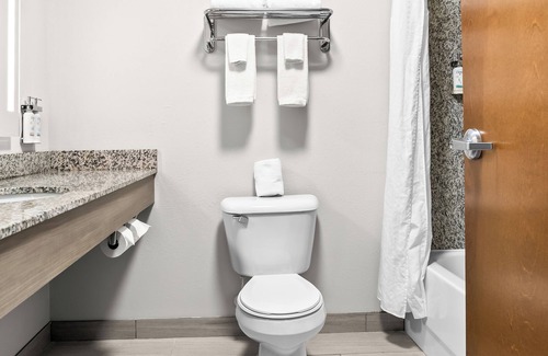 New Haven Hotel | Holiday Inn Express New Haven by IHG