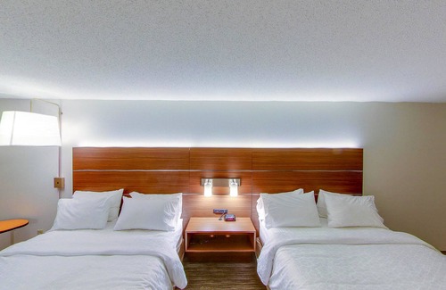 New Haven Hotel | Holiday Inn Express New Haven by IHG