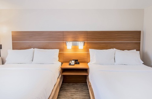 Orange Beach Hotel | Holiday Inn Express Orange Beach by IHG