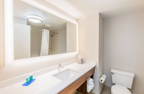 Orange Beach Hotel | Holiday Inn Express Orange Beach by IHG