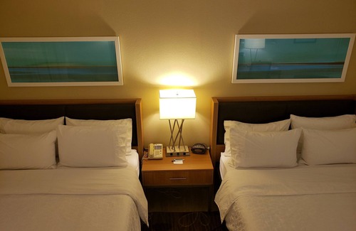 Bairdford Hotel | Holiday Inn Express Pittsburgh North by IHG