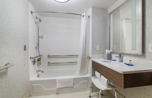 Plymouth Hotel | Holiday Inn Express Plymouth by IHG