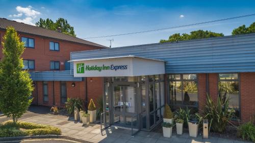 Higher Walton Hotel | Holiday Inn Express Preston South by IHG