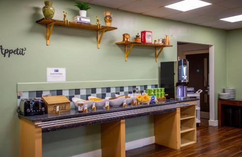 Canning Town South Hotel | Holiday Inn Express Royal Docks by IHG