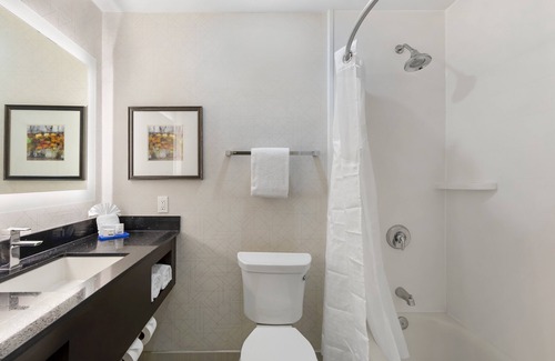 Colton Hotel | Holiday Inn Express San Bernardino - Colton by IHG