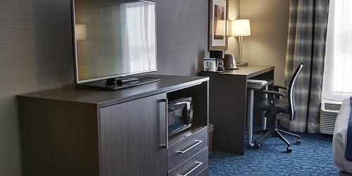 Sidney Hotel | Holiday Inn Express Sidney by IHG