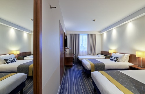 Neudorf Ouest Hotel | Holiday Inn Express Strasbourg - Centre by IHG