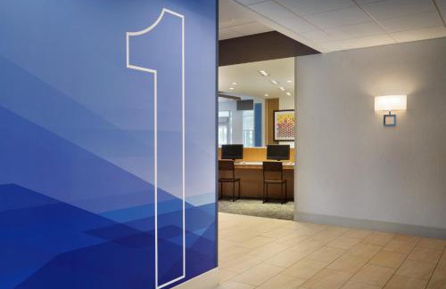 Clear Spring Hotel | Holiday Inn Express & Suites Clear Spring by IHG