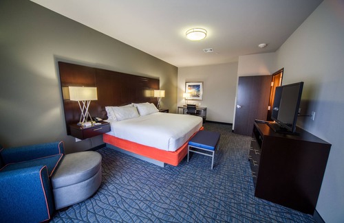 Central Oklahoma City Hotel | Holiday Inn Express & Suites Oklahoma City Southeast I-35 by IHG