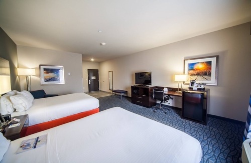 Central Oklahoma City Hotel | Holiday Inn Express & Suites Oklahoma City Southeast I-35 by IHG