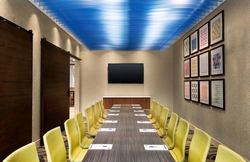 Withrow Hotel | Holiday Inn Express & Suites Bardstown by IHG