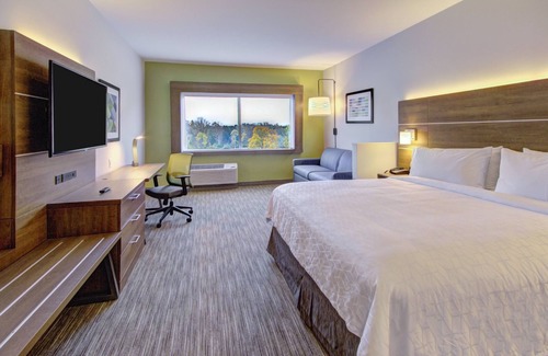 Charlotte Hotel | Holiday Inn Express & Suites Charlotte Southwest by IHG