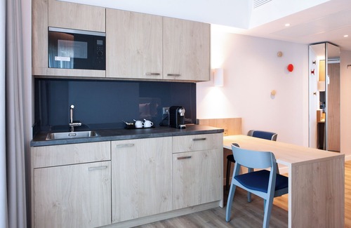 Monheim Hotel | Holiday Inn Express & Suites Monheim Am Rhein by IHG