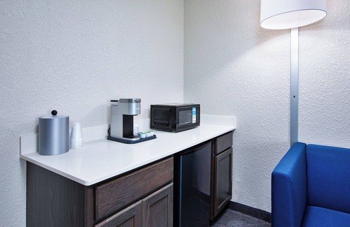 Eden Prairie Hotel | Holiday Inn Express & Suites Eden Prairie – Minneapolis by IHG